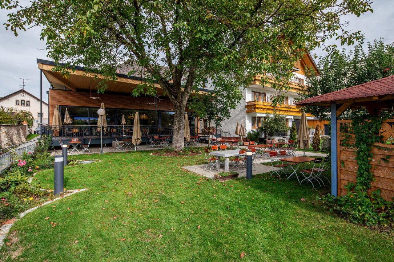 Landgasthof Moser & Restaurant Bootshaus Windorf  Exterior foto