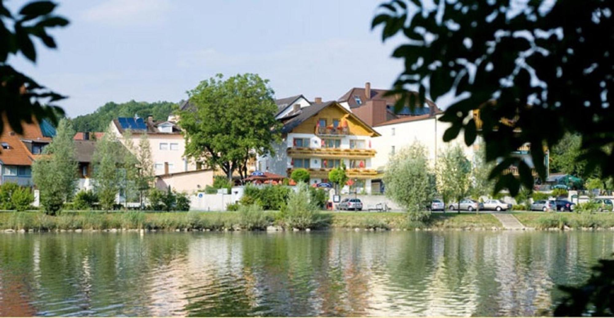 Landgasthof Moser & Restaurant Bootshaus Windorf  Exterior foto